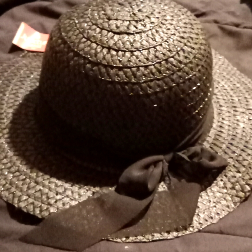 Ladies straw hat